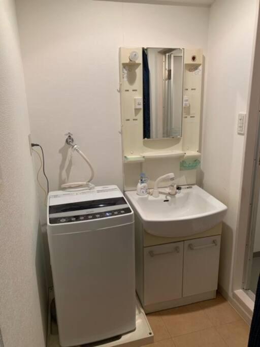 ２ Beds. Comfortable . Dotonbori / Kuromon Market. Osaka Buitenkant foto