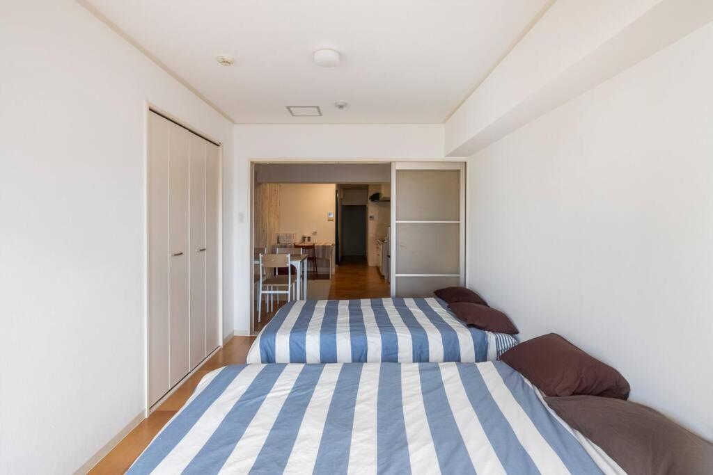 ２ Beds. Comfortable . Dotonbori / Kuromon Market. Osaka Buitenkant foto