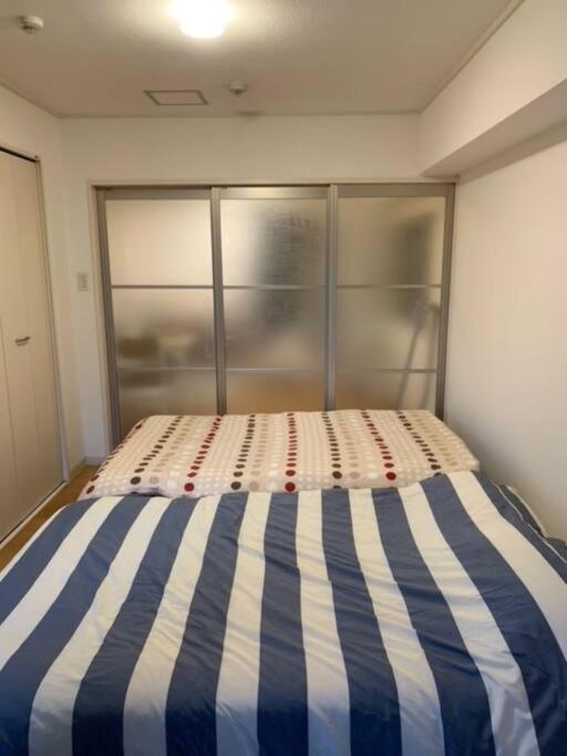 ２ Beds. Comfortable . Dotonbori / Kuromon Market. Osaka Buitenkant foto